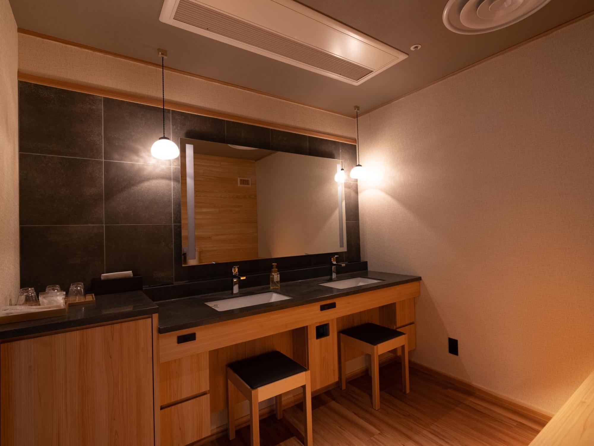 Hotel Koyo Kaminojama Kültér fotó